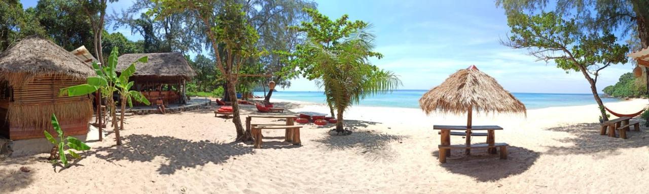 Huba-Huba Sihanoukville Exterior photo